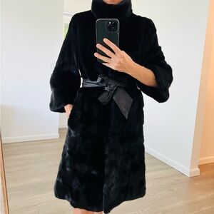 Gorgeous real mink coat 
Size 0-4